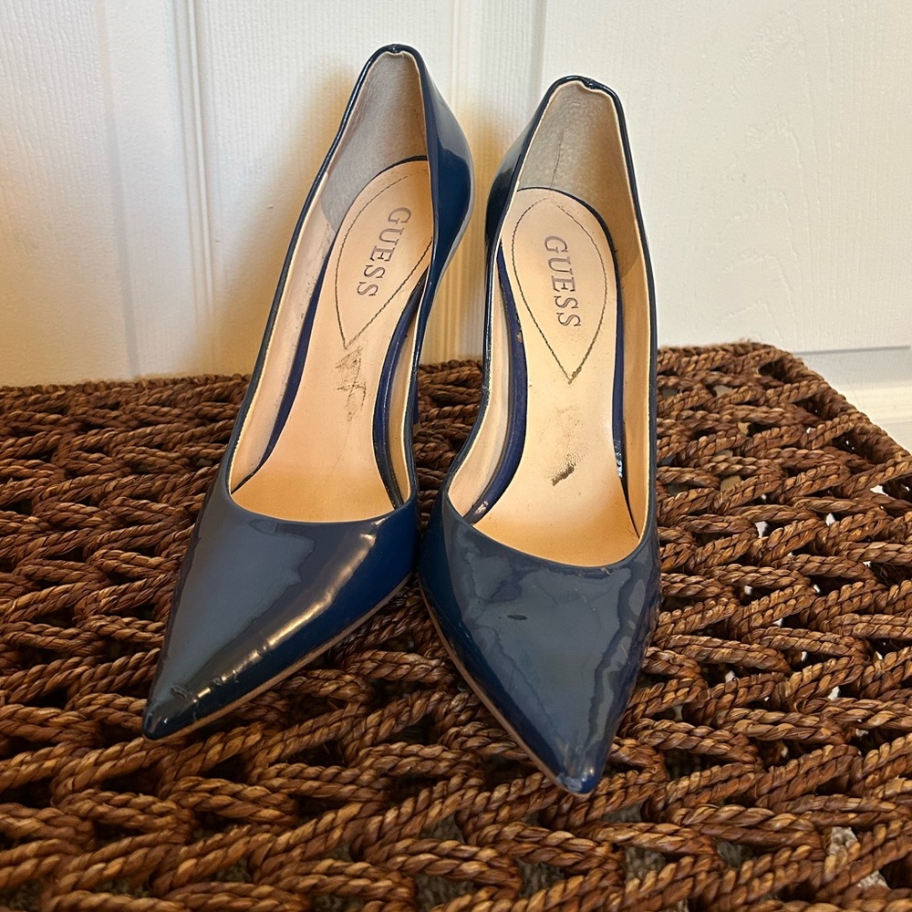 Guess blue patent leather heels